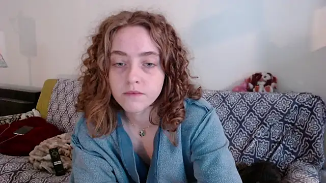 DeliaBlew live sex cam