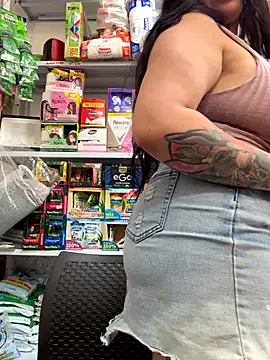 emilyjohanson live sex cam