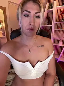 sofiah_'s cam snapshot