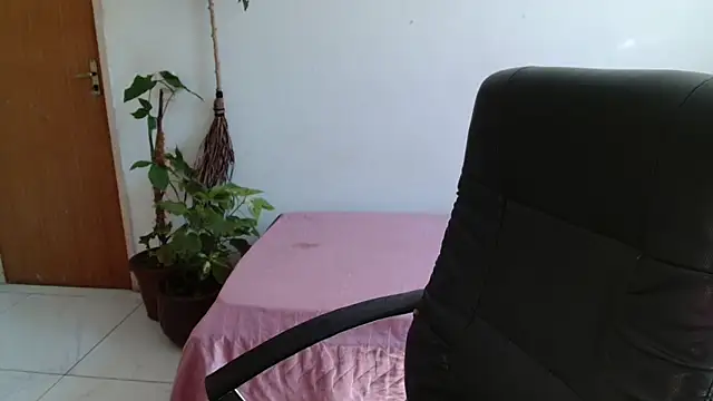 myamillor's cam snapshot