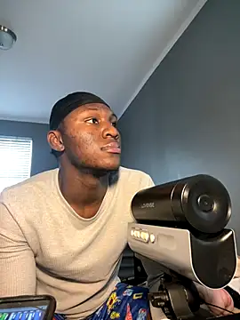 Festivitiesking1's cam snapshot