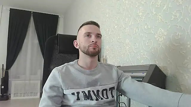 Marselle_Laker's cam snapshot