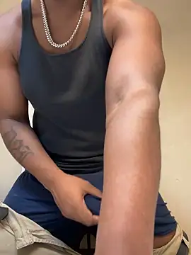 KeYBuMp323 live sex cam