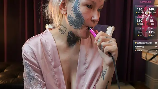 IsauraGarratt's cam snapshot