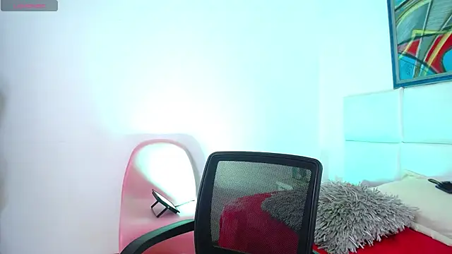 Saraa_lips's cam snapshot