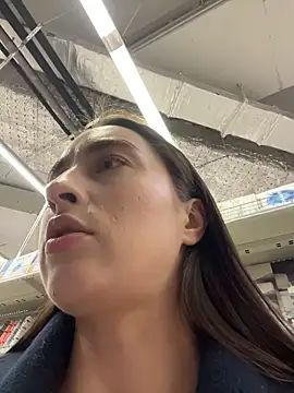 Holly_Play live sex cam