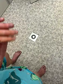 Ben01987 live sex cam