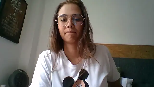 trianabell live sex cam