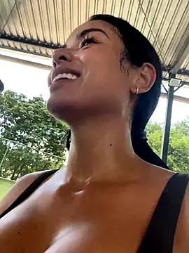 x-Maya-x live sex cam