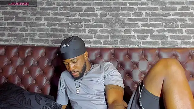 Drake_Nassir4 live sex cam