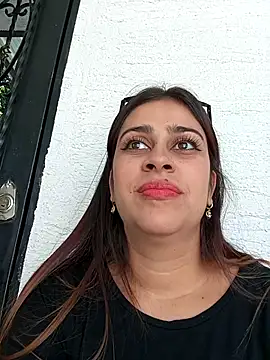 Latina_sexy1 live sex cam