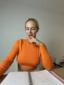 streetdoll live sex cam