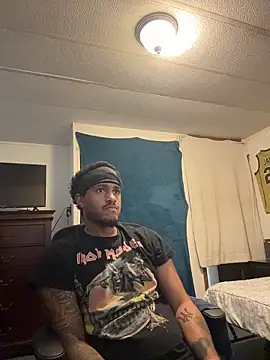 playboyy20's cam snapshot