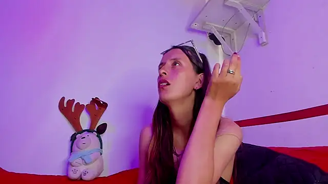 mia_luna_ed's cam snapshot