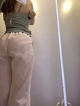 MaryHiggins live sex cam