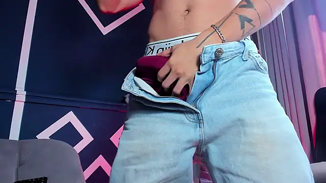 etham_wolf_ live sex cam