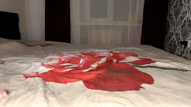 PhebeHals's cam snapshot