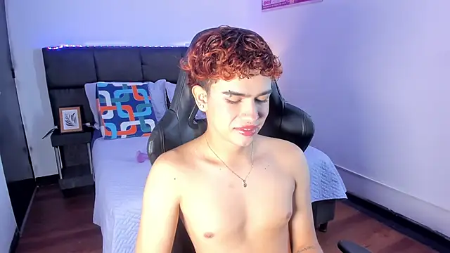 Aiiden_15's cam snapshot