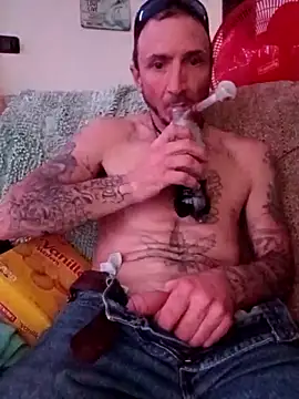 Mrluckstick's cam snapshot