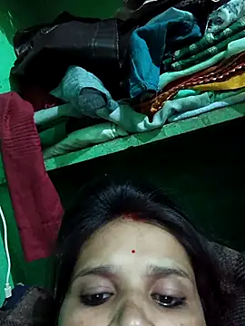 Hoty_girl_143's cam snapshot