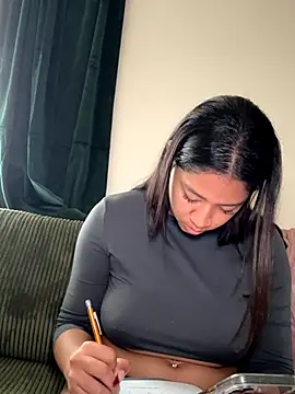 AshleyLoveee's cam snapshot