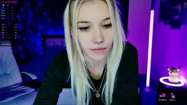 NaomiHita live sex cam