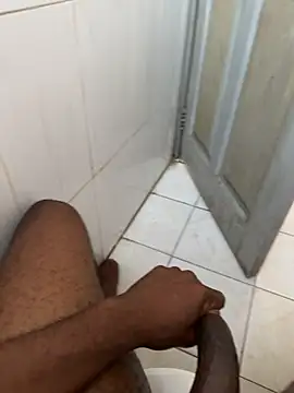 Black-mamba-madingo's cam snapshot