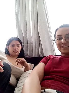 bri_ali's cam snapshot