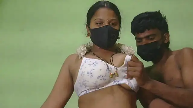 KannadaTamilSexyCouples's cam snapshot