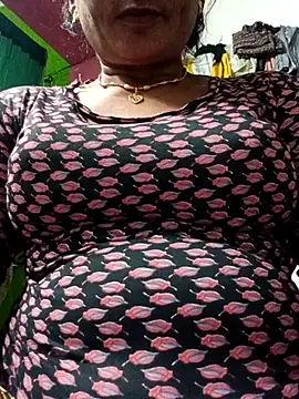 Quin_love143's cam snapshot