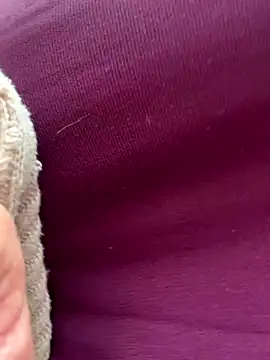 emma_tour's cam snapshot