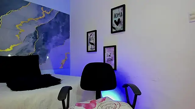 latin_crissex's cam snapshot