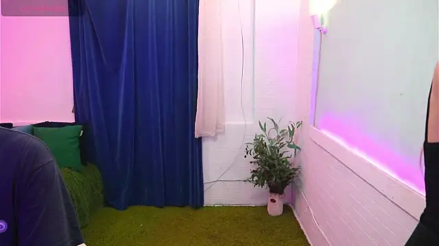 AlisaAleksandr's cam snapshot