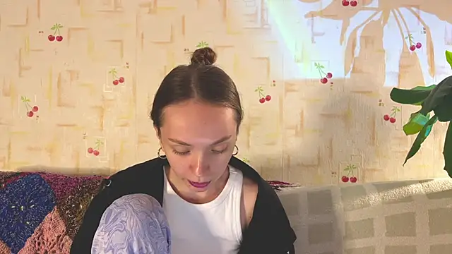 PaulaTisch's cam snapshot