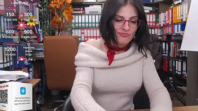 classyladyrellax live sex cam