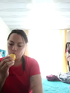 Lesly_10-'s cam snapshot