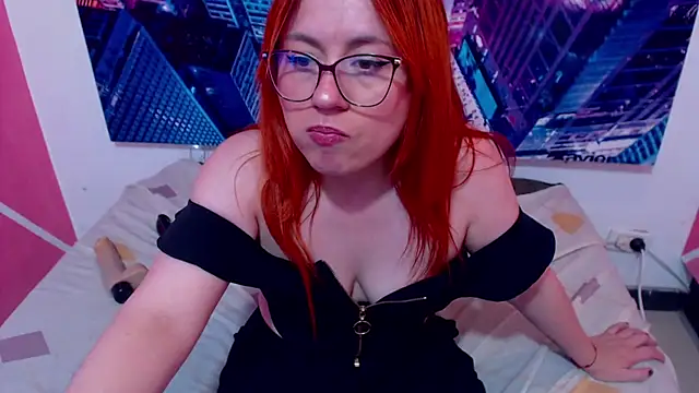 XxMiaSexxyHotxX's cam snapshot