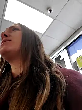 Bakedroll333's cam snapshot