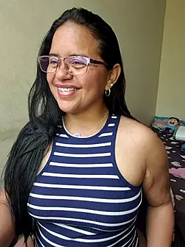 Miss__kendra_'s cam snapshot