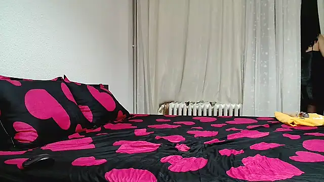 CharmingPearl's cam snapshot