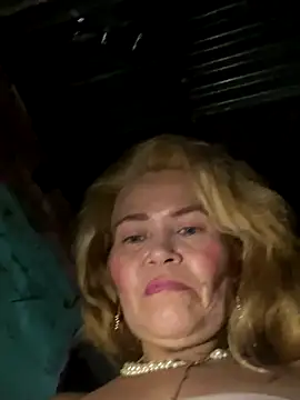 dirty-mother34's cam snapshot