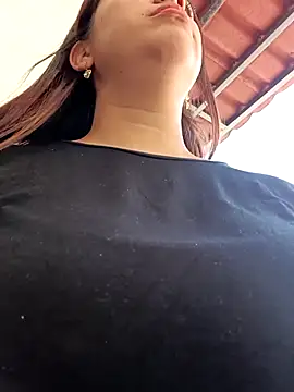 Latina_sexy1's cam snapshot