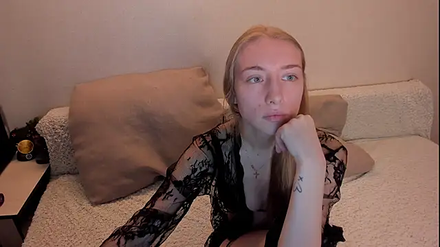 secret_dreams__'s cam snapshot