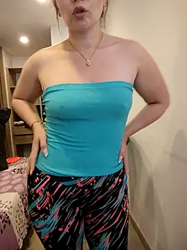 tata_sanz_ live sex cam