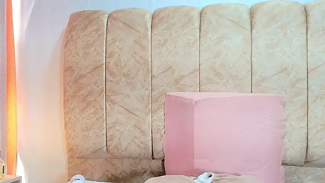 Zoe_Curvy live sex cam