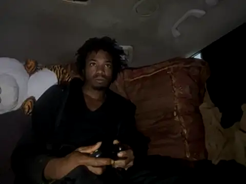 SlimeCrownzOut5's cam snapshot