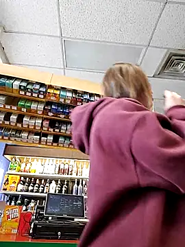 Bakedroll333 live sex cam