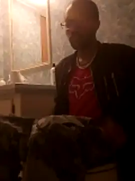 moneybaggtj's cam snapshot