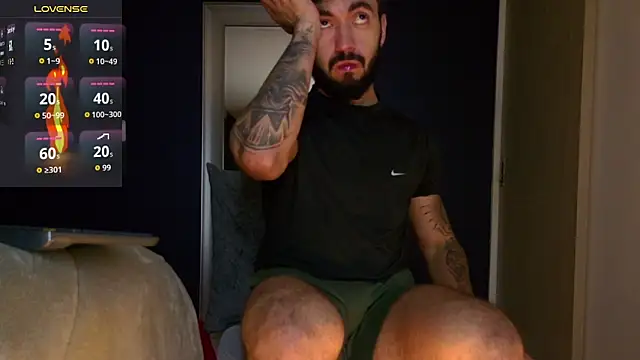 MarkWalker__'s cam snapshot