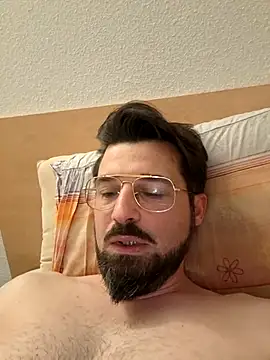 babayaga40's cam snapshot